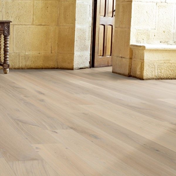 Manor Oak Brush & UV Lacquered Engineered Flooring